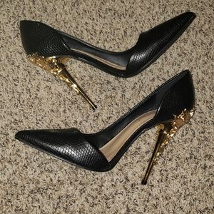 Stilettos gold and black